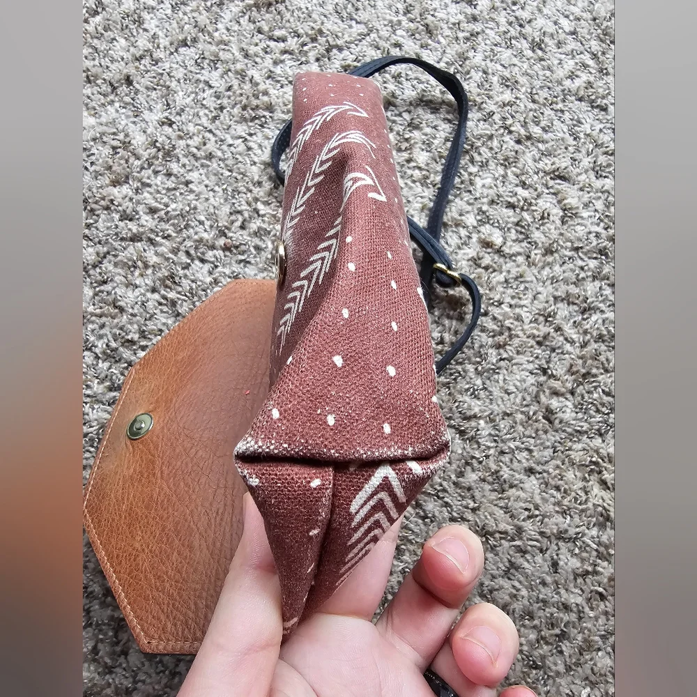 R.Riveter american handmade black leather and brown and ethnic crossbody‎ bag